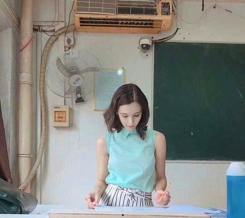 娱乐吃瓜酱在学校被打了,娱乐吃瓜酱遭遇暴力袭击,真相揭秘