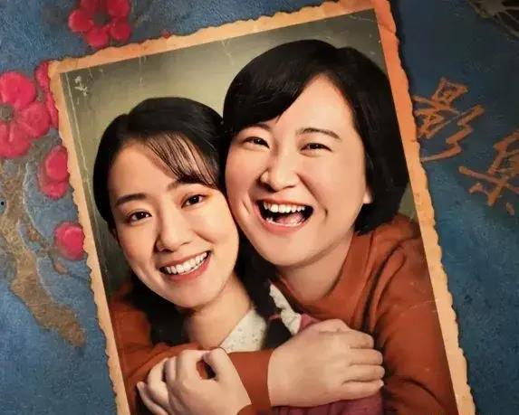 娱乐圈吃瓜反应对比,明星动态引发网友热议,舆论风向大揭秘